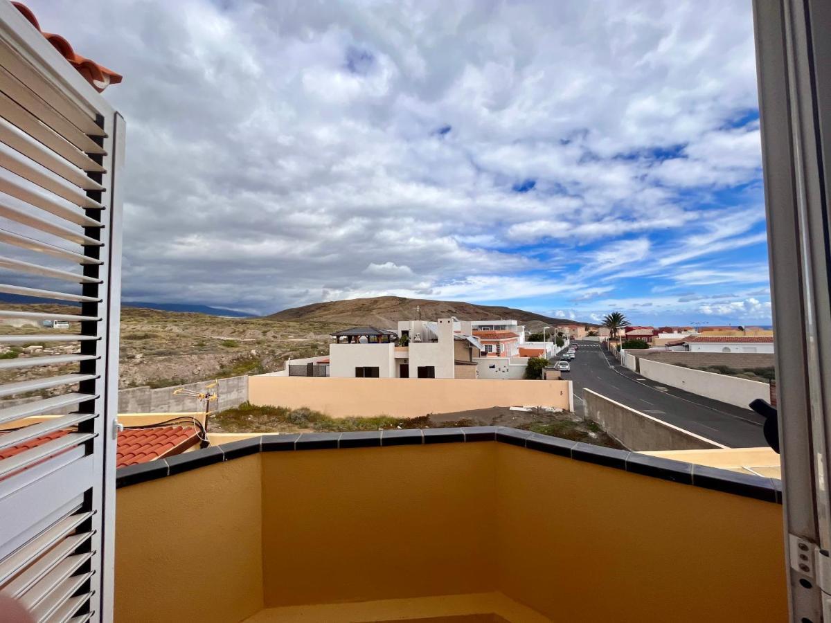 Integral 5 Coliving Bed & Breakfast El Medano  Exterior photo